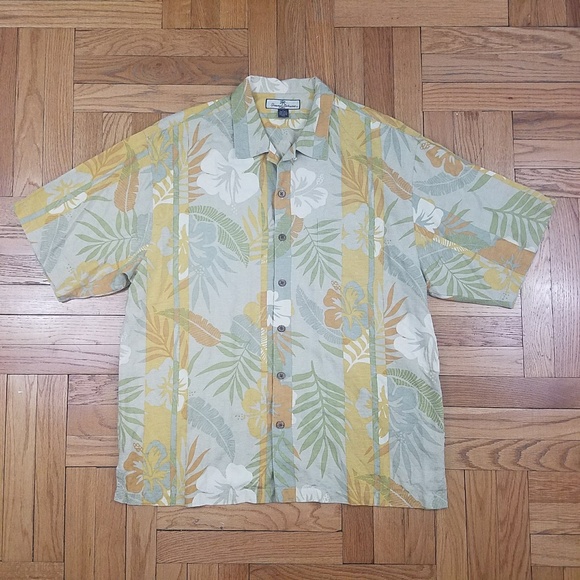 TOMMY BAHAMA Hawaiian Camp Shirt 100% Silk Size L - Picture 1 of 5